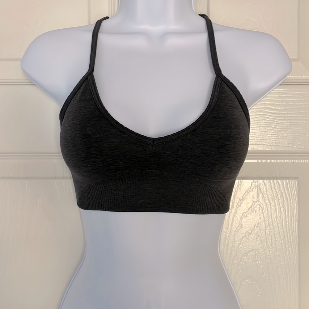 LULULEMON Ebb to Street Bra l Size: 4 l Charcoal Black Light Support